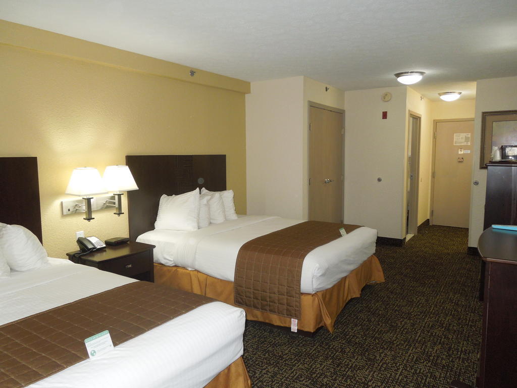 Best Western Елирия Екстериор снимка
